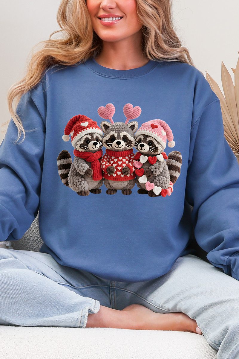 Faux Yarn Raccoon Romance Heavy Blend Crew Sweatshirt product image 4